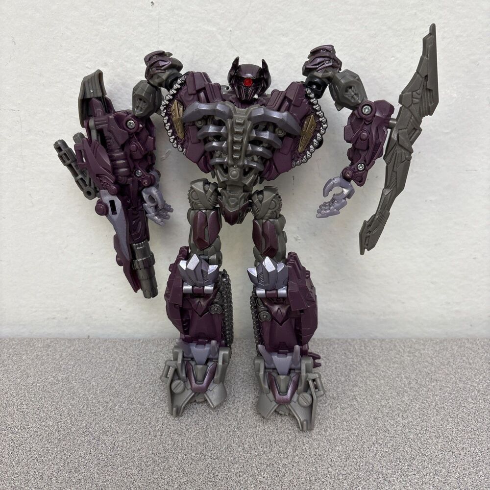 Transformers Dark of the Moon DOTM Voyager Class Shockwave With Weapon